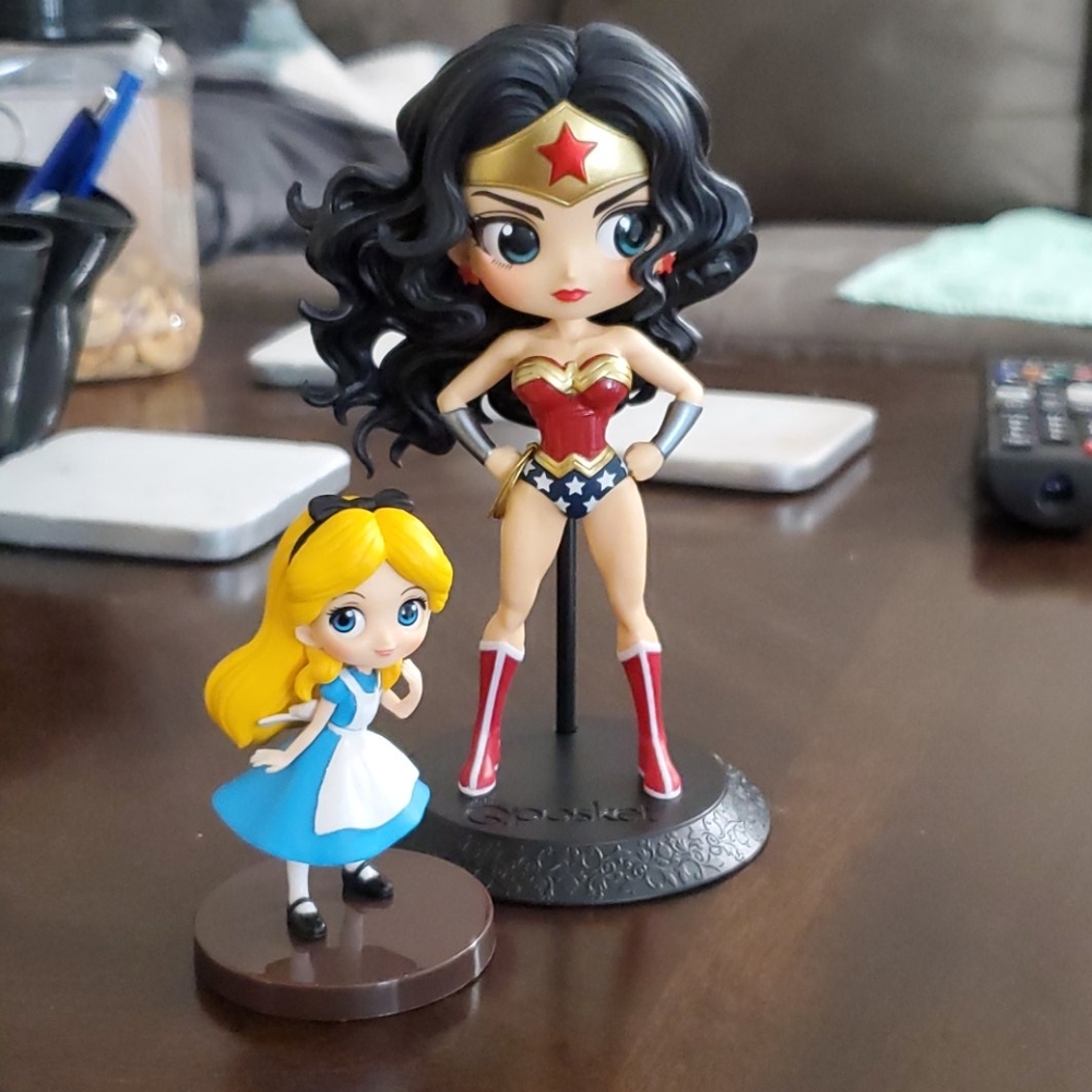 Wonder woman and Alice in wonderland qposkets